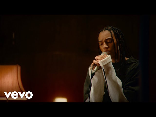 Les Émotions de &lsquo;Swimming in Pity&rsquo; d&rsquo;Amie&nbsp;Blu