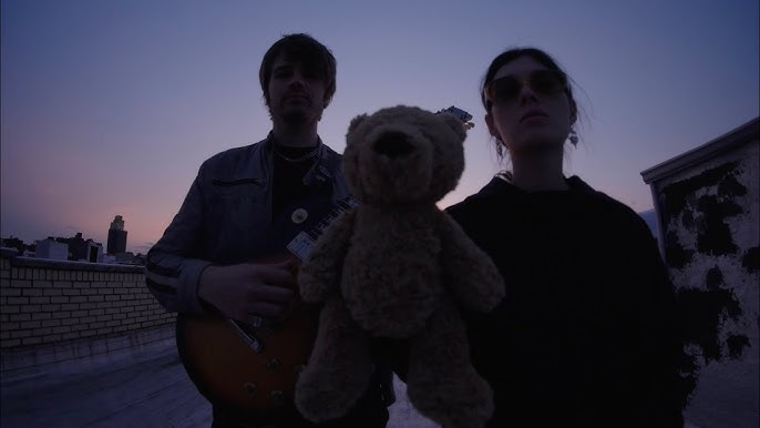 Découvrez le nouveau single de Water From Your&nbsp;Eyes