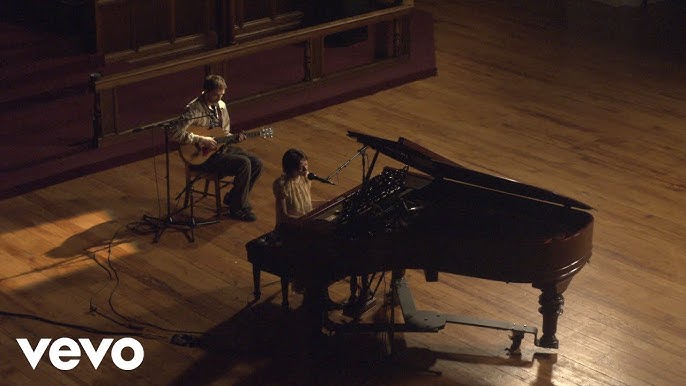 Skullcrusher : Découverte de &lsquo;Living&rsquo;, Un Single&nbsp;Éblouissant