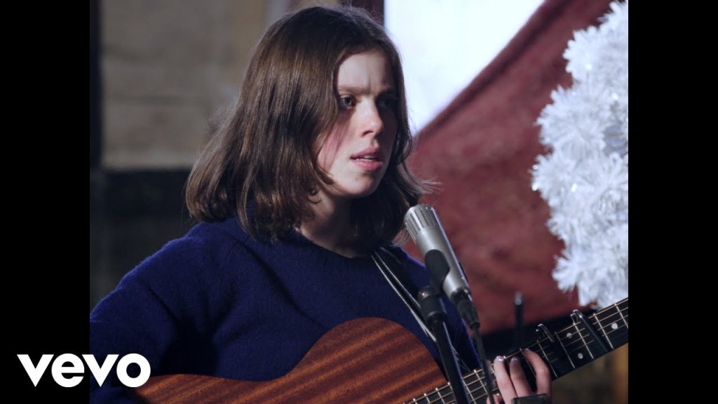 Bonnie Kemplay dévoile un nouveau&nbsp;single