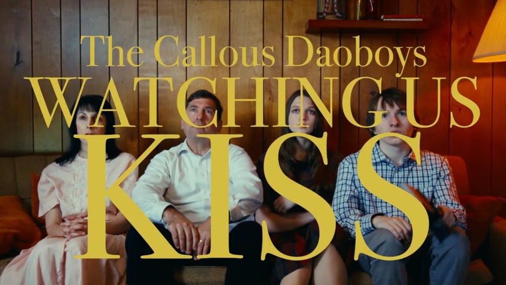 The Callous Daoboys dévoilent « Watching Us Kiss », un nouveau titre frénétique