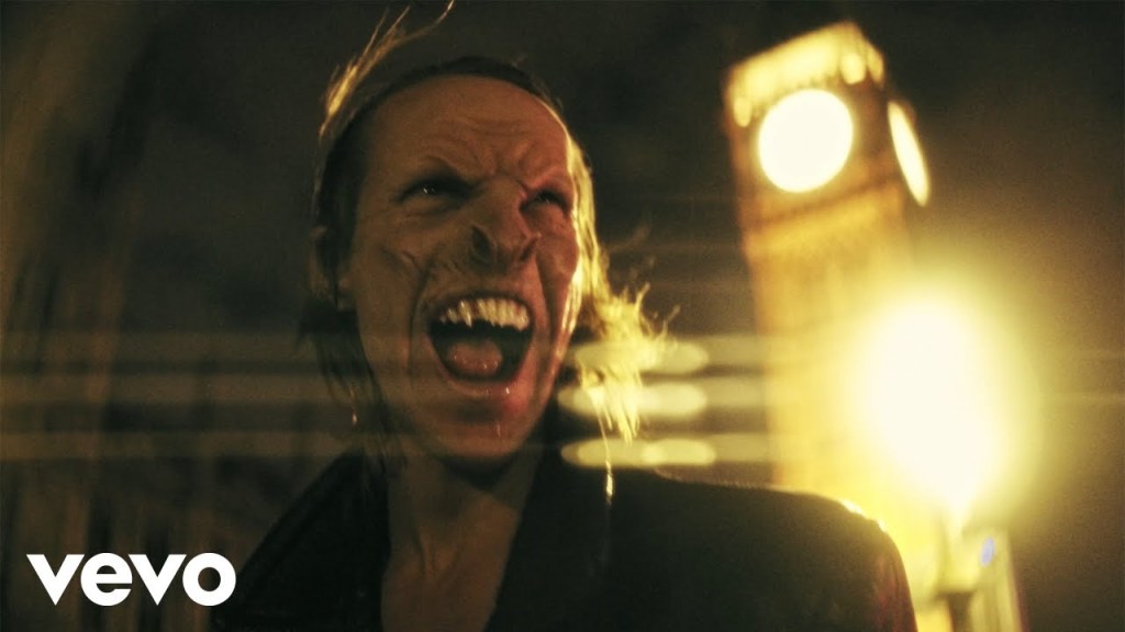 HMLTD annoncent Fangs et dévoilent le nouveau single « I Used To Ride In Limousines&nbsp;»