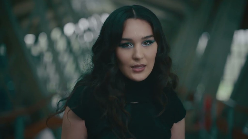 Wasia Project dévoile le clip de « Bleeding Gold » avant son premier album Nocturne