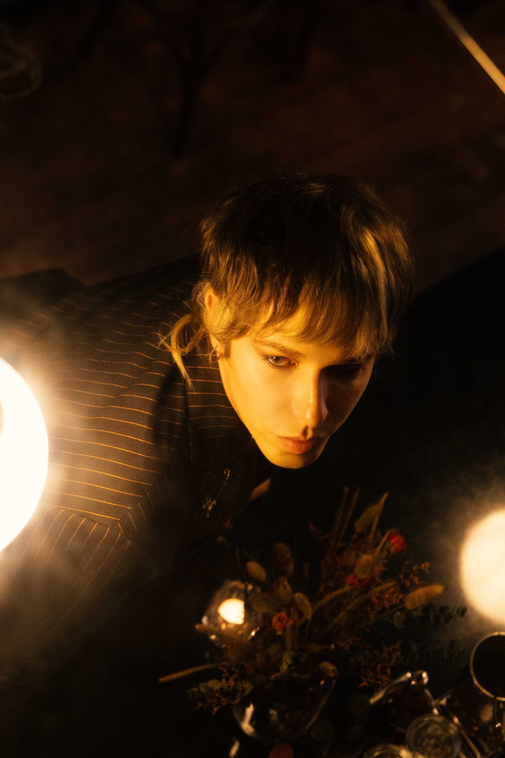 IZAE invite Corine sur « Je te cherche dans la nuit », nouvel extrait de l’EP Super Tard
