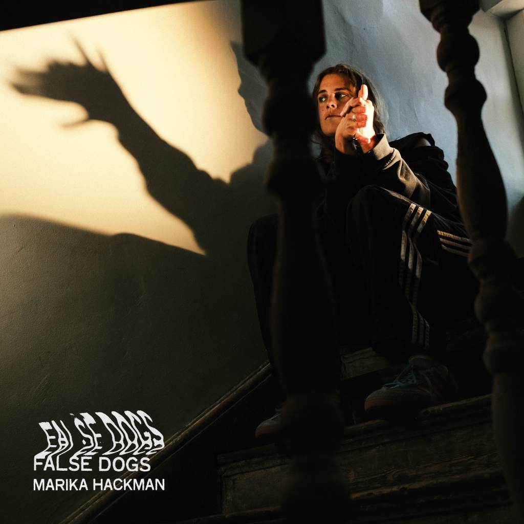 Marika Hackman annonce False Dogs, son cinquième album, et dévoile « 33&nbsp;»